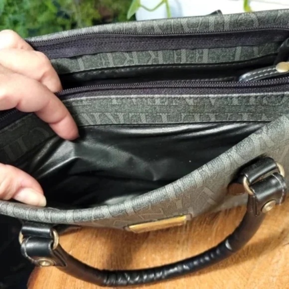 Chantal Ferre Signature Pattern Handbag - Picture 11 of 14